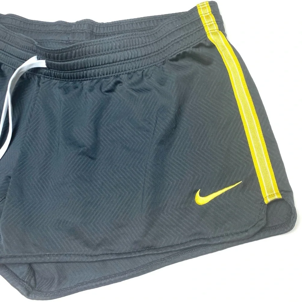 Nike Womens Livestrong Dri-Fit Mesh Shorts Sz L